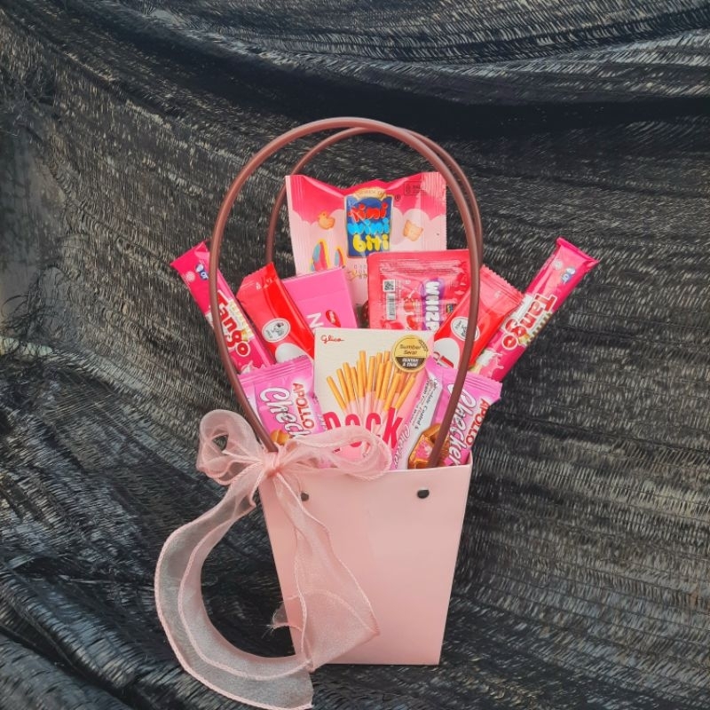 

Snack Box Kado Ultah Wisuda Sempro Murah Buket Snack Bag