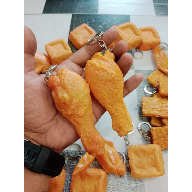 gantungan kinci paha ayam goreng