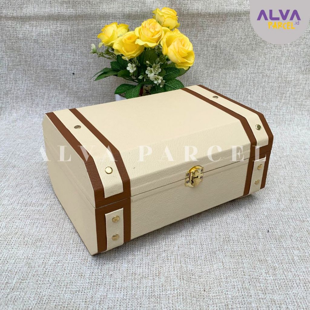 

Box Hampers Model Peti | Box Souvenir | Box Custom Murah | Giftbox