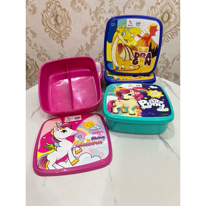 

12pcs Tempat makan anak souvenir 2 skat souvenir ulang tahun souvenir ultah