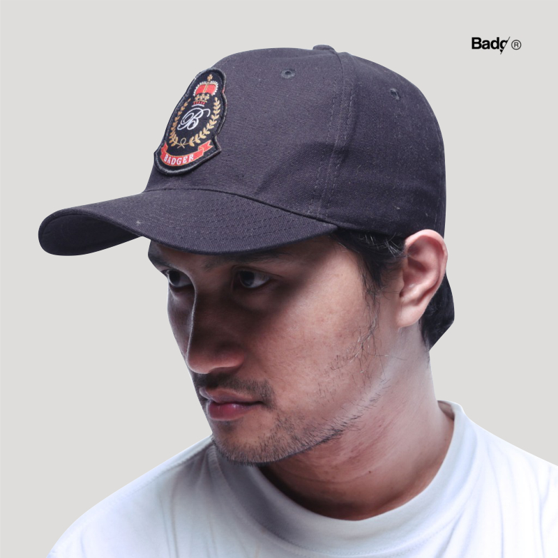 Badger Hat QUEEN Black