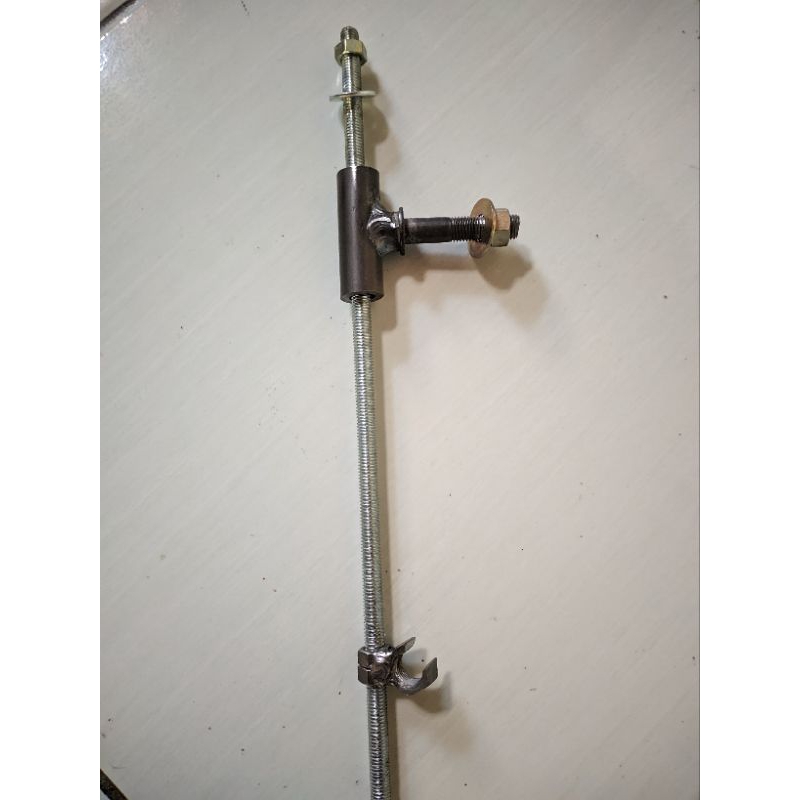 TREKER SHOCK BELAKANG ALAT BUKA PER SHOCK BELAKANG