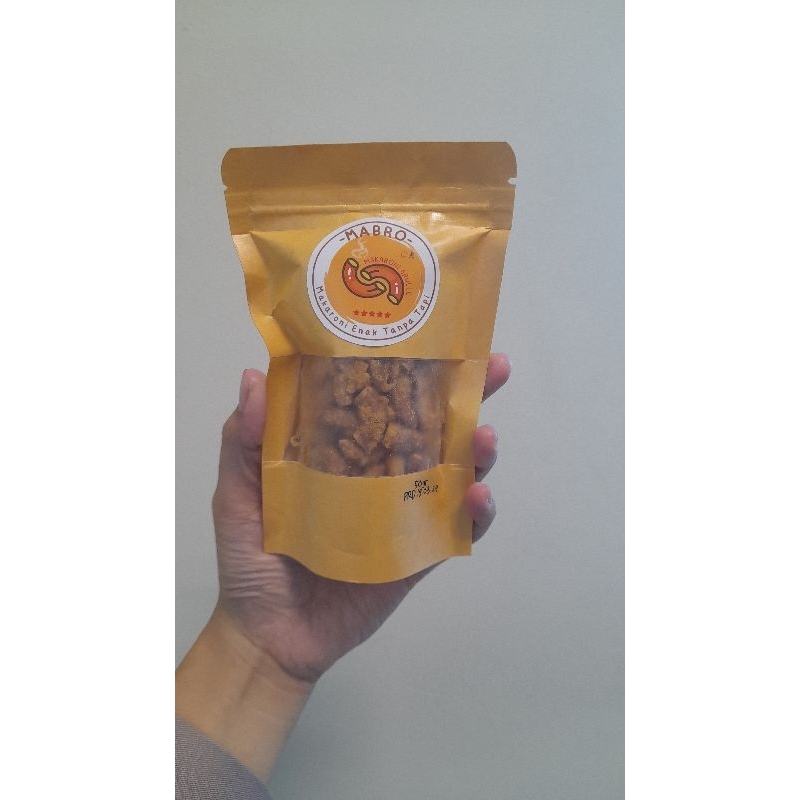 

Mabro Snack makaroni kering rasa salted egg