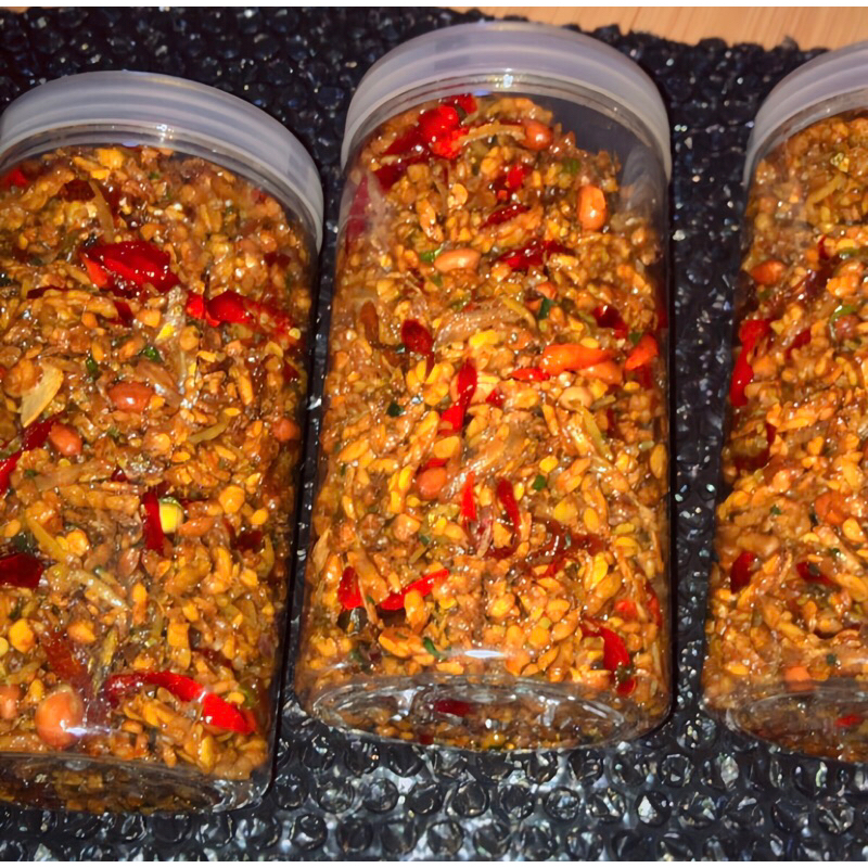 

KERING TEMPE TERI KACANG DAUN JERUK 500 gram