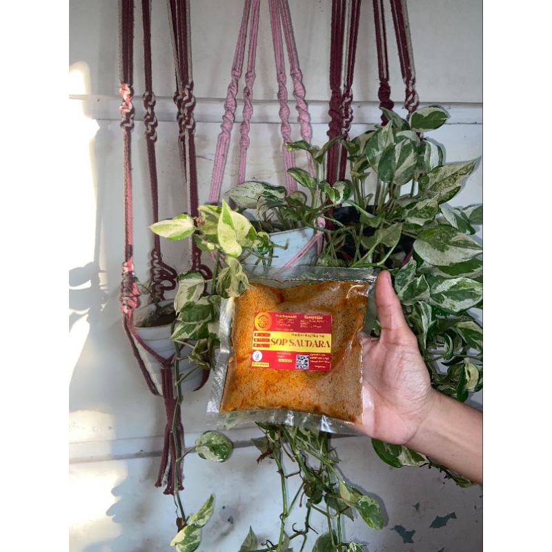 

Maknyuss1 Bumbu Siap Saji Sop Saudara Khas Sulawesi Selatan 100Gr,250Gr,500Gr