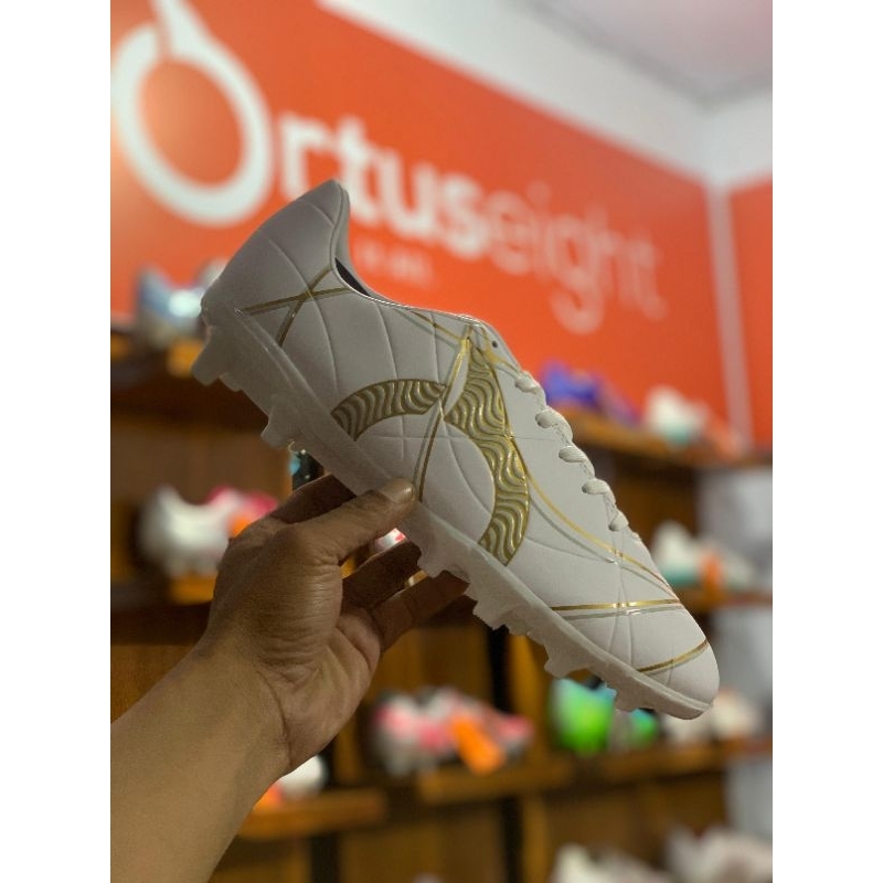 Sepatu Bola Ortuseight Zenith FG