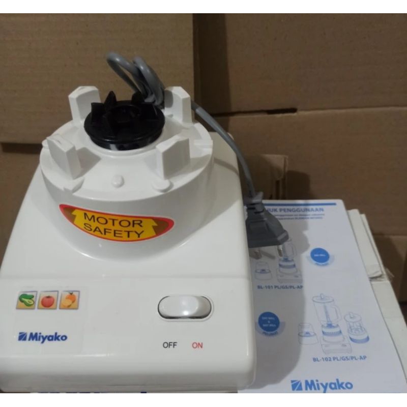 mesin blender Miyako