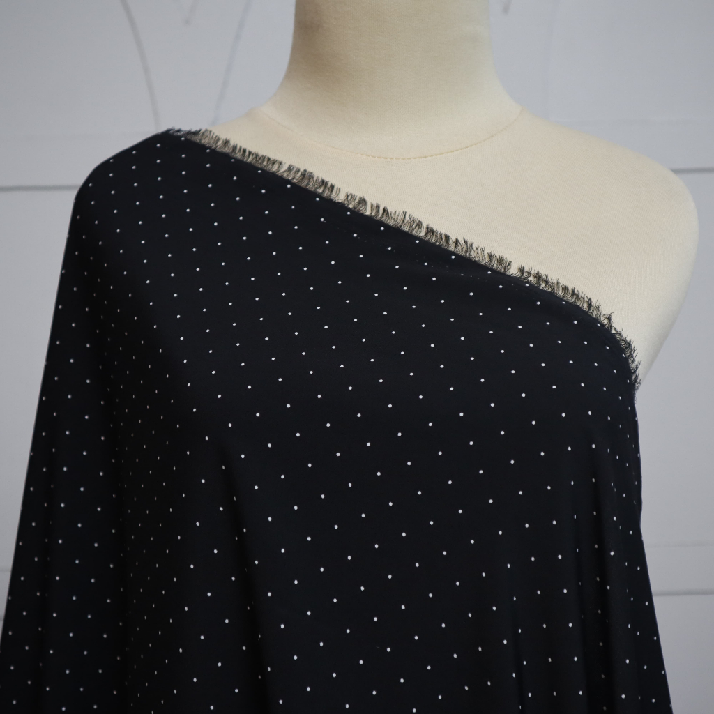 kain wolfis motif polkadot