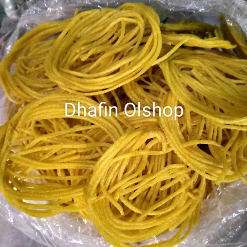 

mireng kerupuk mie Reng mentah paket 3 kg