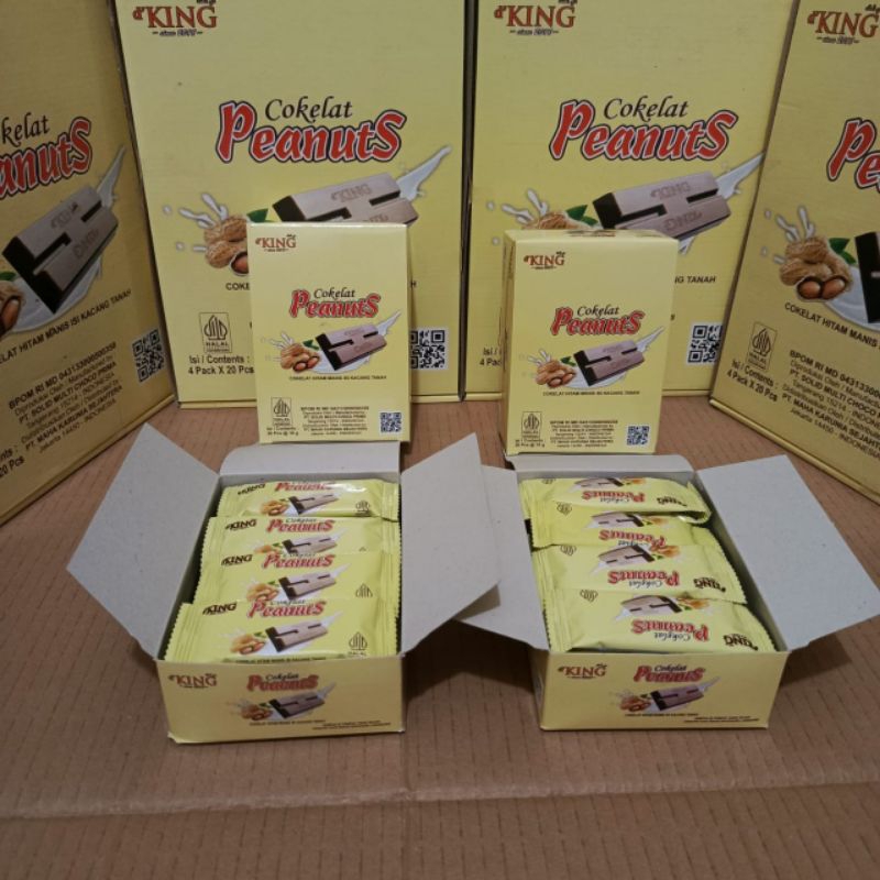 

Coklat Peanuts ( Cokelat Hitam Manis isi Kacang tanah