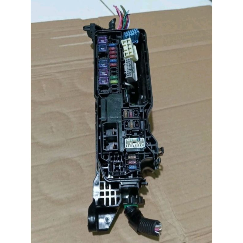 Fuse box sekring atau rumah sekring grand new Avanza Xenia Dual VVTI 1300 cc 2016-2021 original