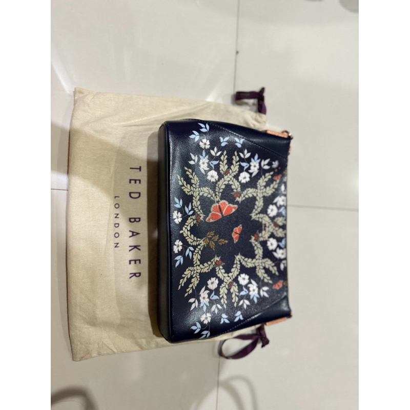 Ted baker sling bag
