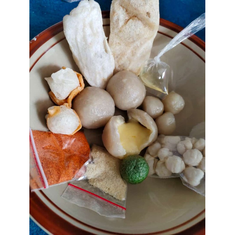 

BAKSO ACI KEJU MOZARELA