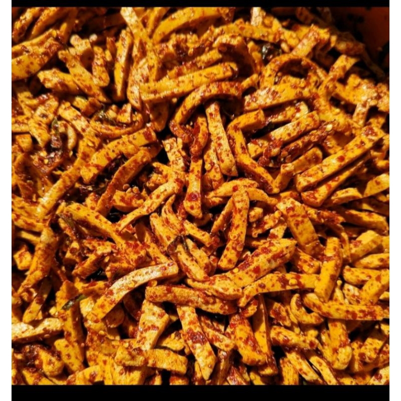 

raedy bastik /basreng daun jeruk, enak gurih pedas//rejo makmur kemasan 150gram