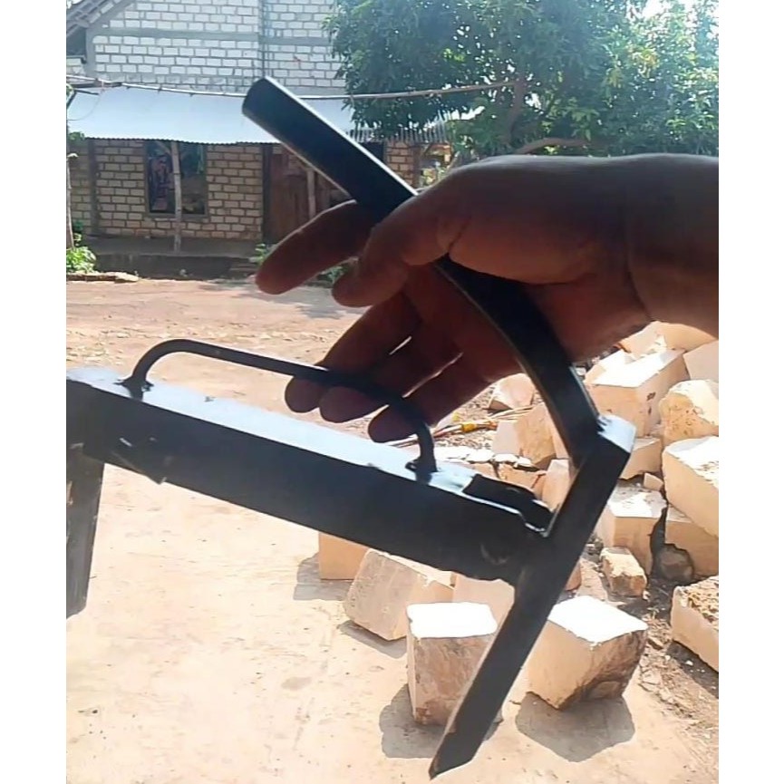 Alat capit bata/harbel/kumbung pengangkat beban berat