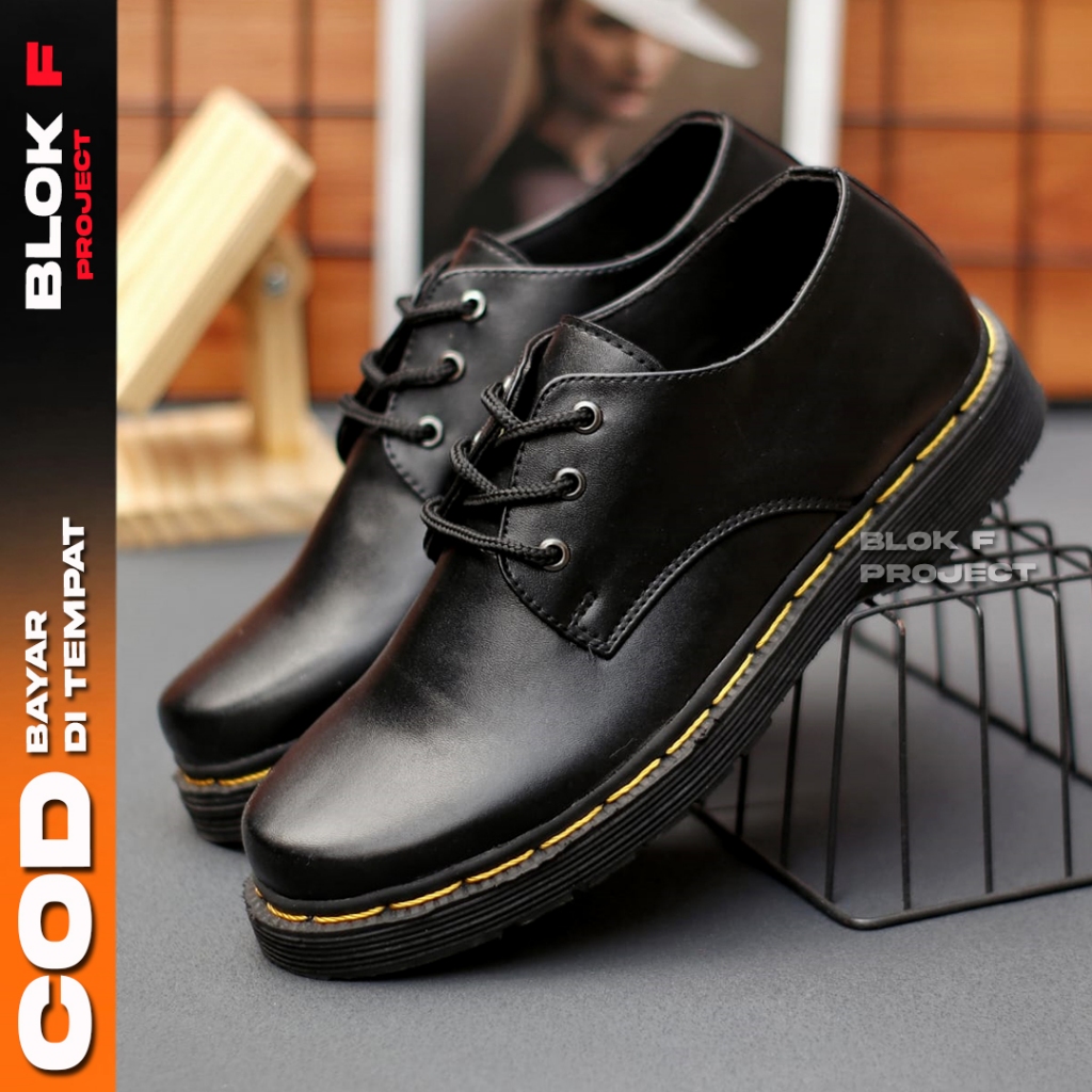Thuza Sepatu Docmart Pria Pendek 3 Hole Formal Casual Kerja Trendy