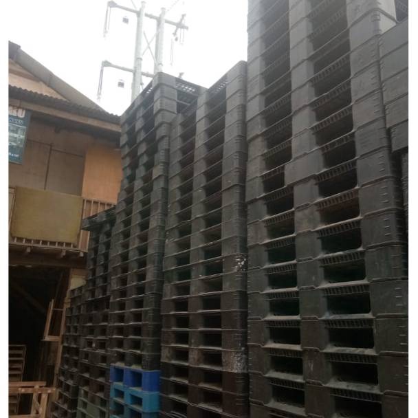 

KODE Q13N PALET PLASTIK PALET BEKAS