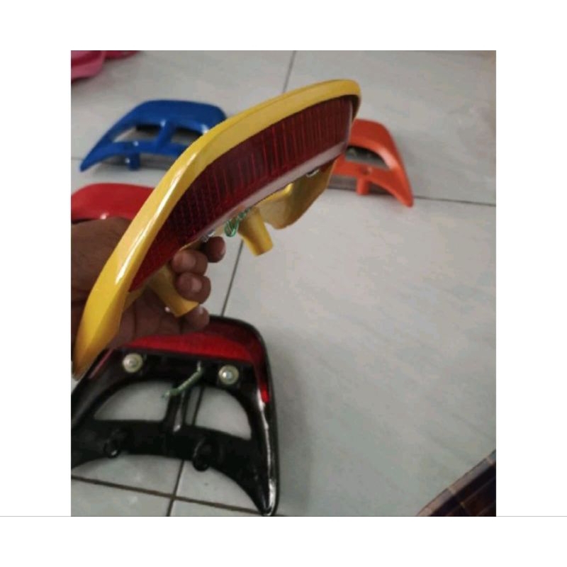 Lampu Behel dan behel belakang fizr lampu begel f1zr stoplamp led f1zr fizr fiz f1z lampu spoiler le