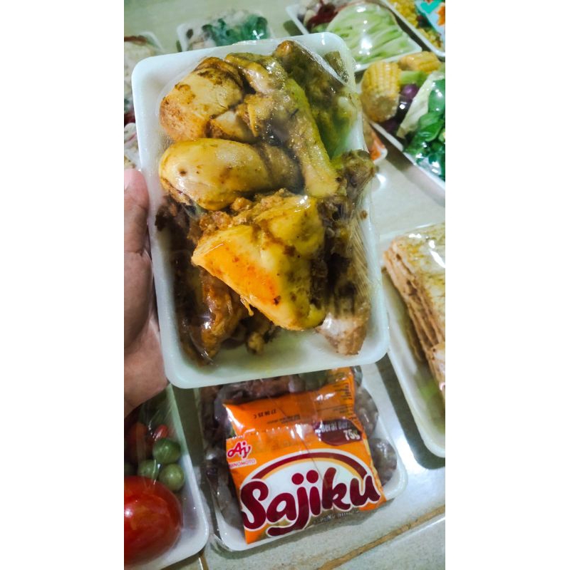 

Ayam ungkep