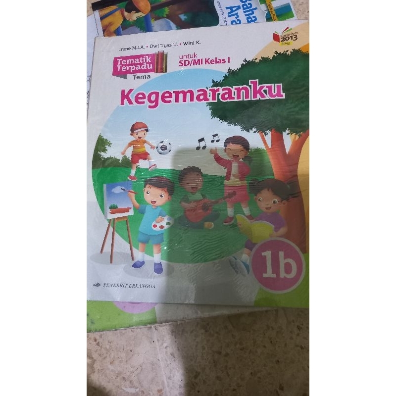 Tematik Buku tematik terpadu kelas 1B erlangga kurikulim 2013 revisi