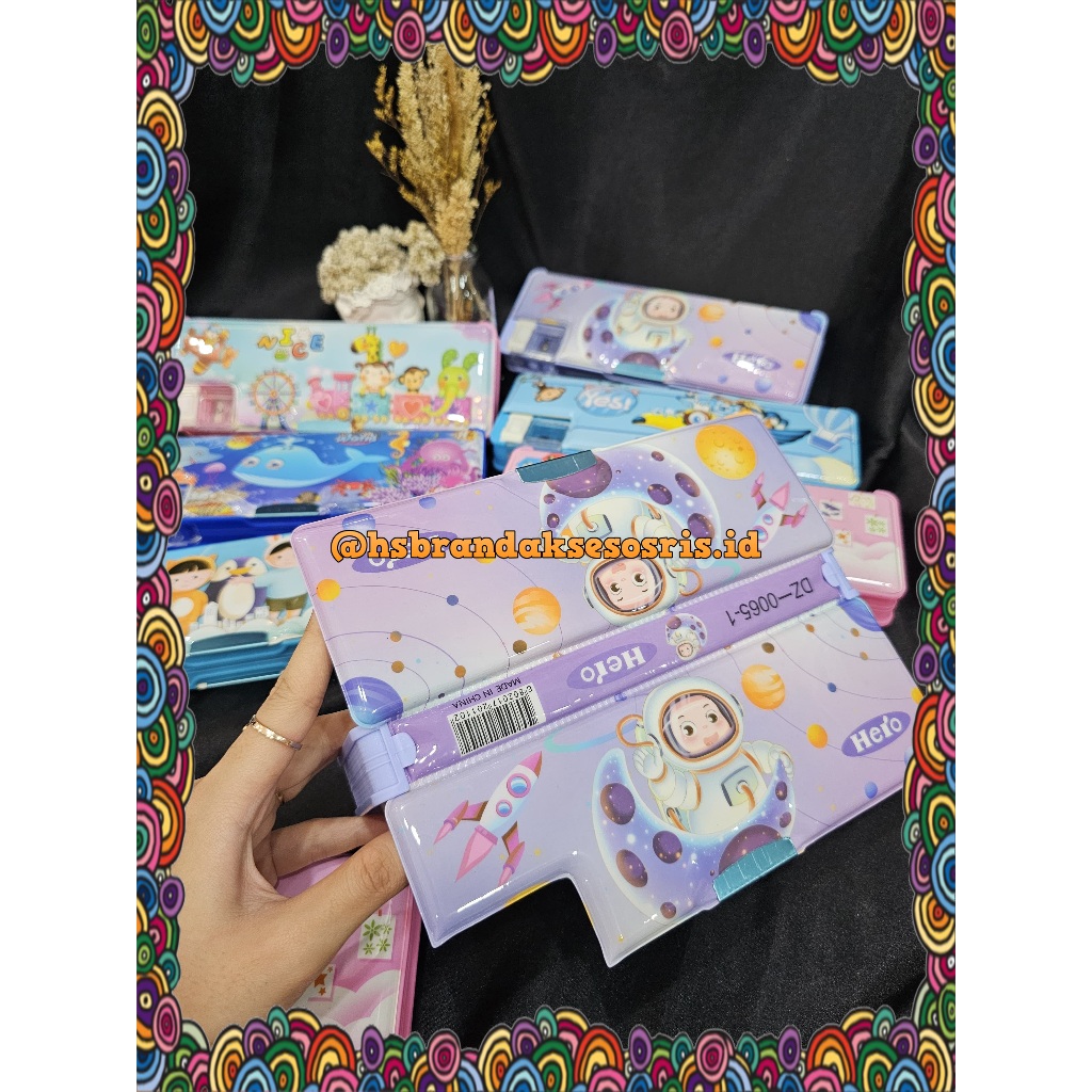 

KOTAK PENSIL MAGNET 2SISI PLUS 2RAUTAN + PERKALIAN / TEMPAT PENSIL FANCY IMPORT / TEMPAT PENSIL KARAKTER LUCU / CUTE PENCIL CASE / DZ9533