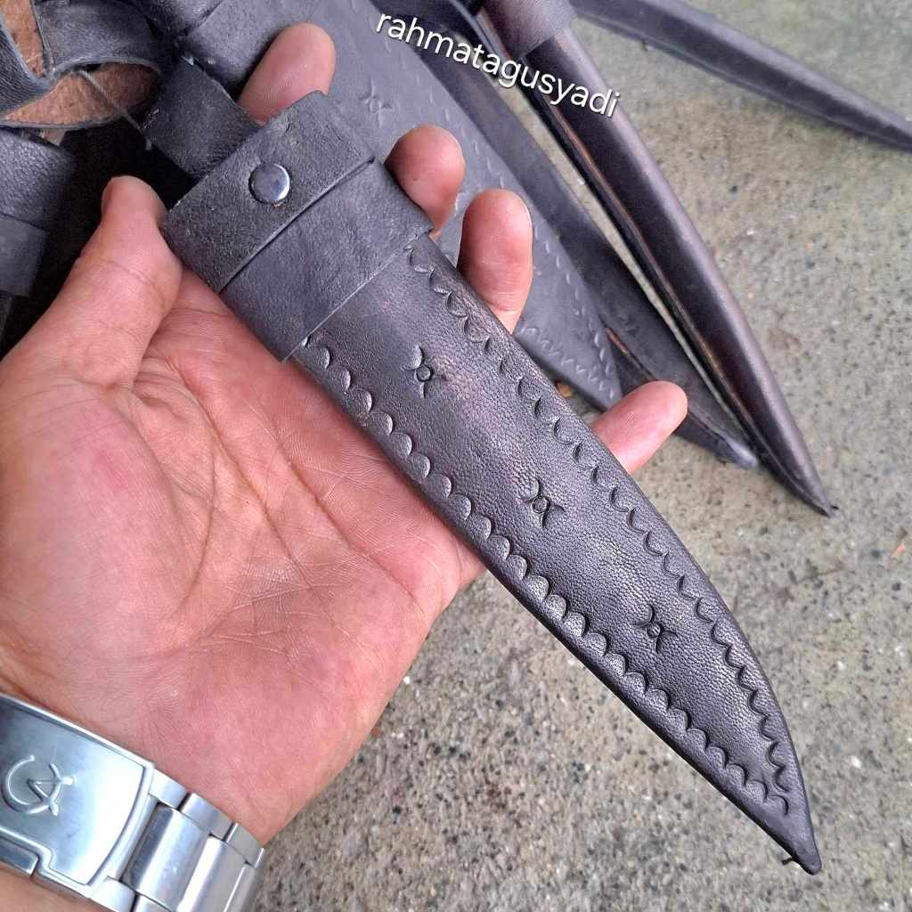 Pisau Cap Garpu Sarung Pisau Ukuran 6 atau 5 inc Asli Kulit