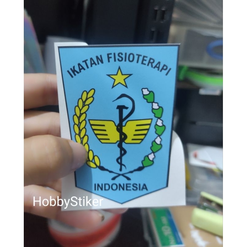 Stiker ikatan fisioterapi indonesia untuk mobil klinik