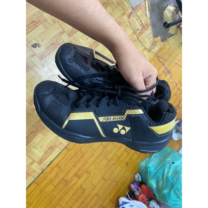 SEPATU BADMINTON YONEX SHB 610W SIZE 43