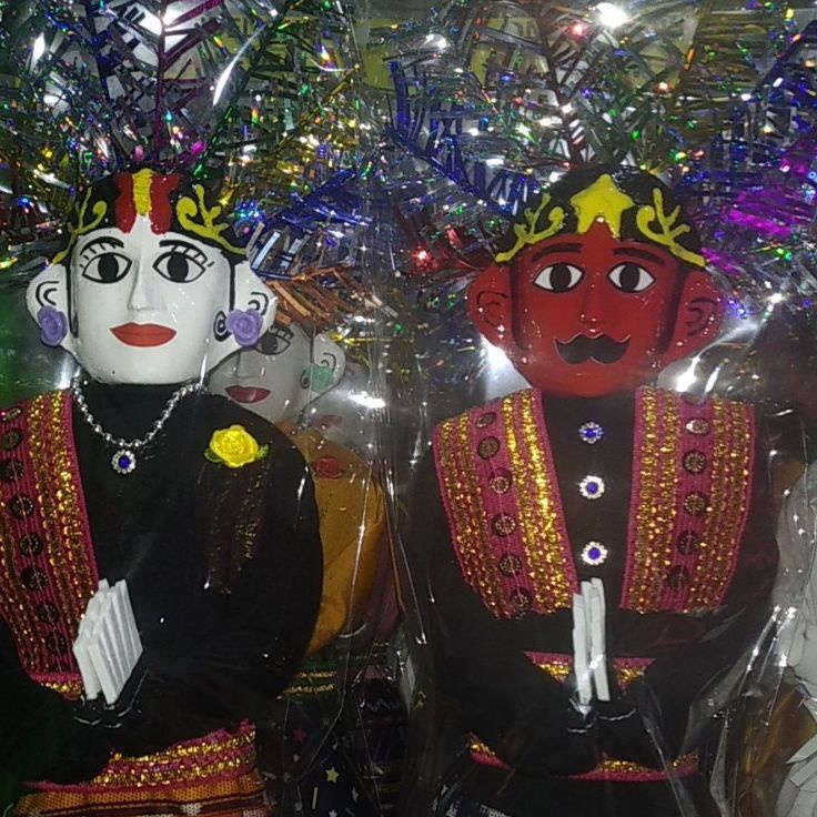 Sepasang Ondelondel Betawi Mainan Si Bejo