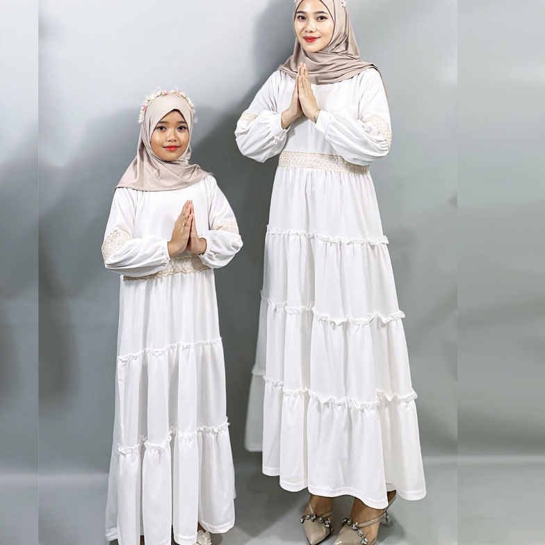 77 CARLINA Gamis Ibu dan Anak Mahira Renda Emas Cantik Savina Muslimah Maxy