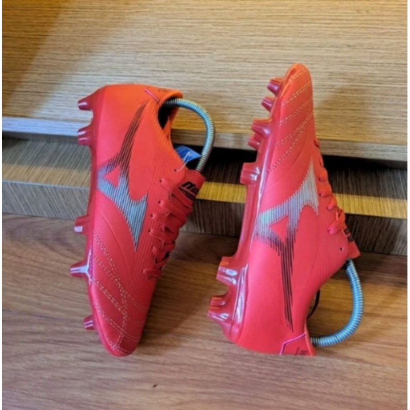 Sepatu Sepak Bola Mizuno Neo Morelia