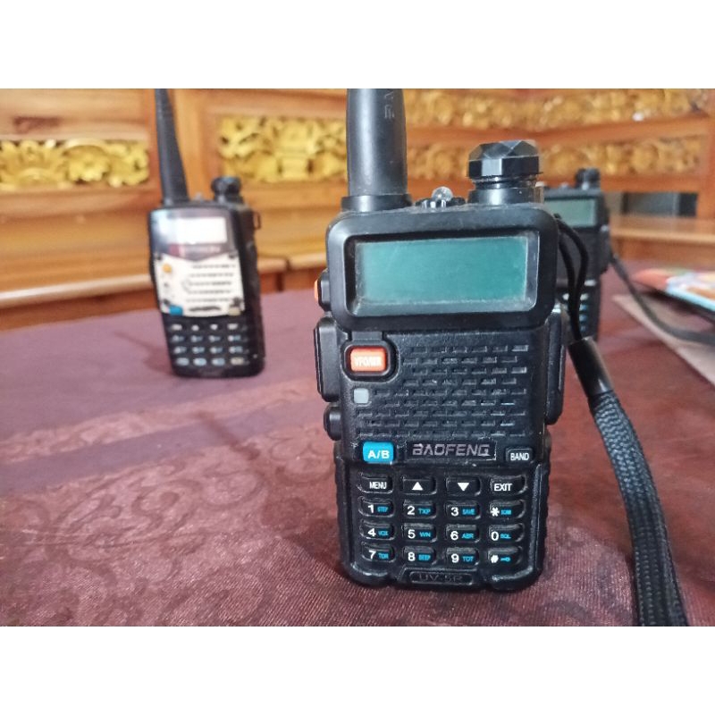 HT BAOFENG UV-5R bekas acara