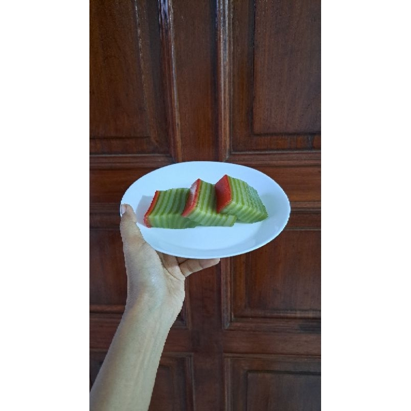 

Lapis sagu kombinasi