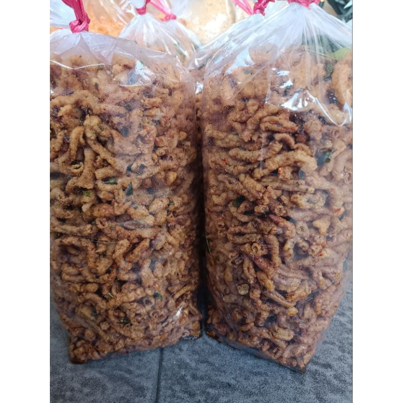 

CAMILAN KRIPIK USUS AYAM PEDAS DAUN JERUK TERMURAH TIDAK AMIS