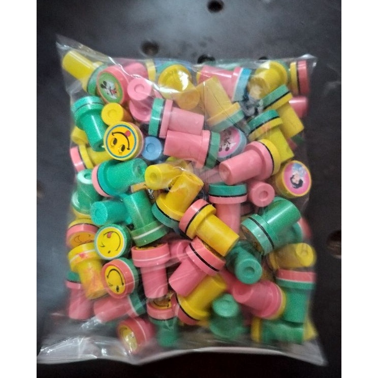 

Terbatas Stempel Bulat motif isi 1 pcs FF