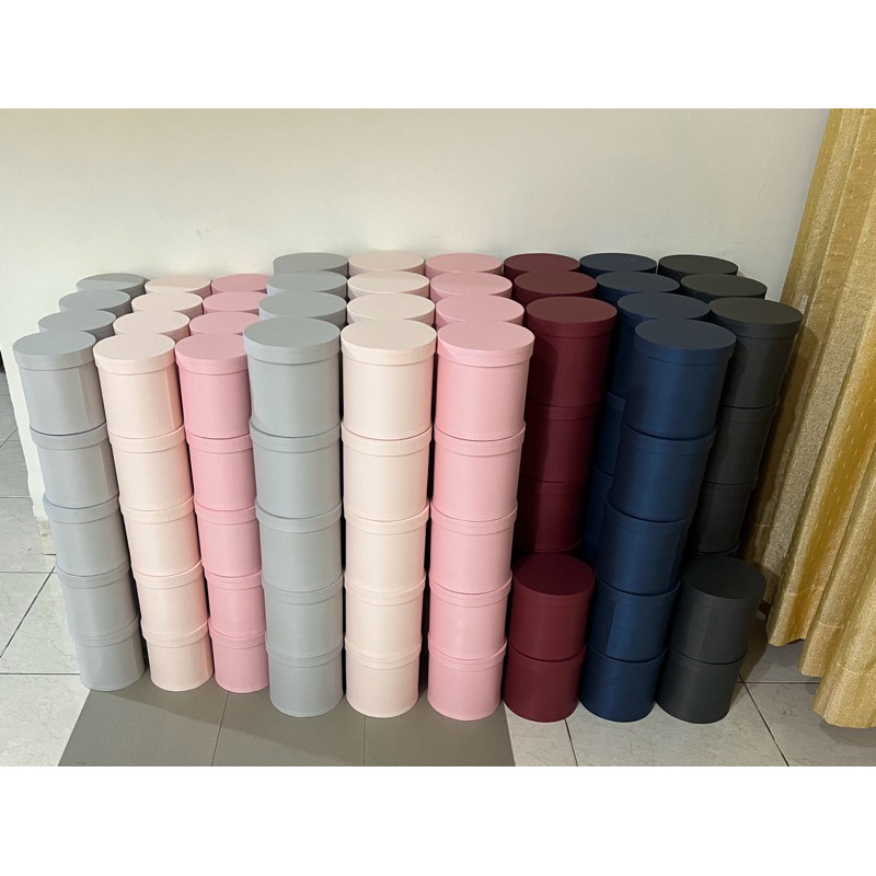 

box bulat / bloombox bulat / kotak kado / box petak / kotak petak / box love / box unik / kotak kado unik / bloombox bunga / bloombox florist / box custom