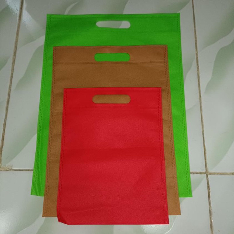 

Tas Oval press size Jumbo (30x40), Kecil (20x26)-tas Hajatan dll