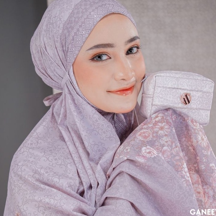 KP8 MUKENA TAZBIYA GANEETA SERIES TRAVEL M FREE SAJADAH MUKA