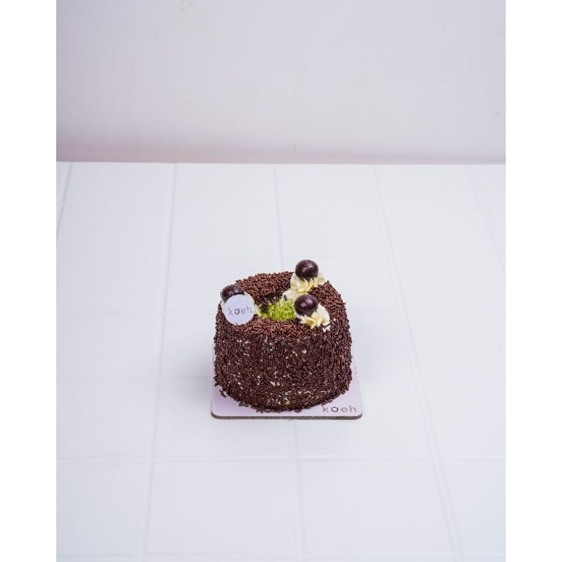 

Soft Chiffon Birthday Cake - Meses