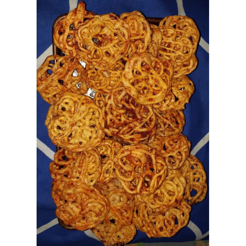 

Tasty Spicy - Bundling Hemat 2 Produk Kerupuk Mie Pedas dan Cimol Kering