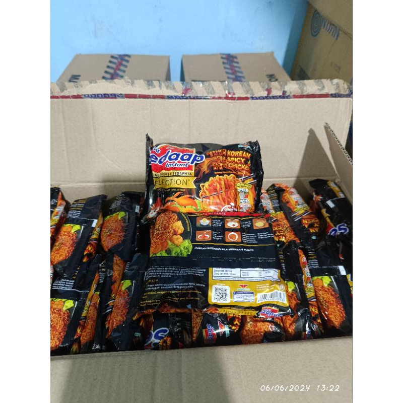 

Sedap Selection Korean Spicy Chicken