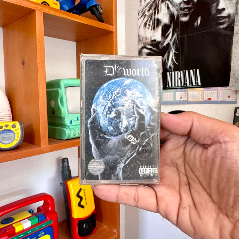 Kaset Pita / Tape / Walkman Segel NOS D12 World Original 100% Berfungsi / Tested Indonesia Luar Camp