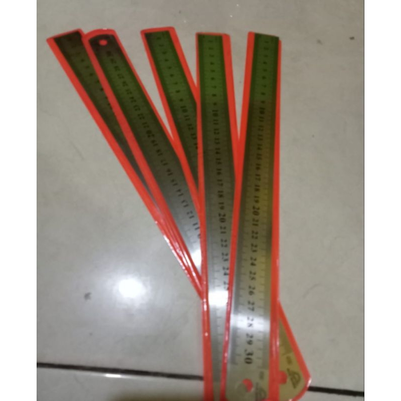

penggaris besi 30cm