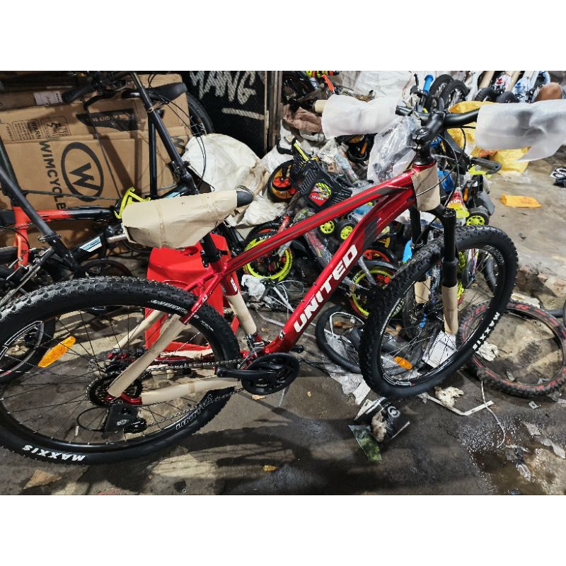sepeda MTB 27.5 united monanza 4.00 speed 3x8 Shimano altus