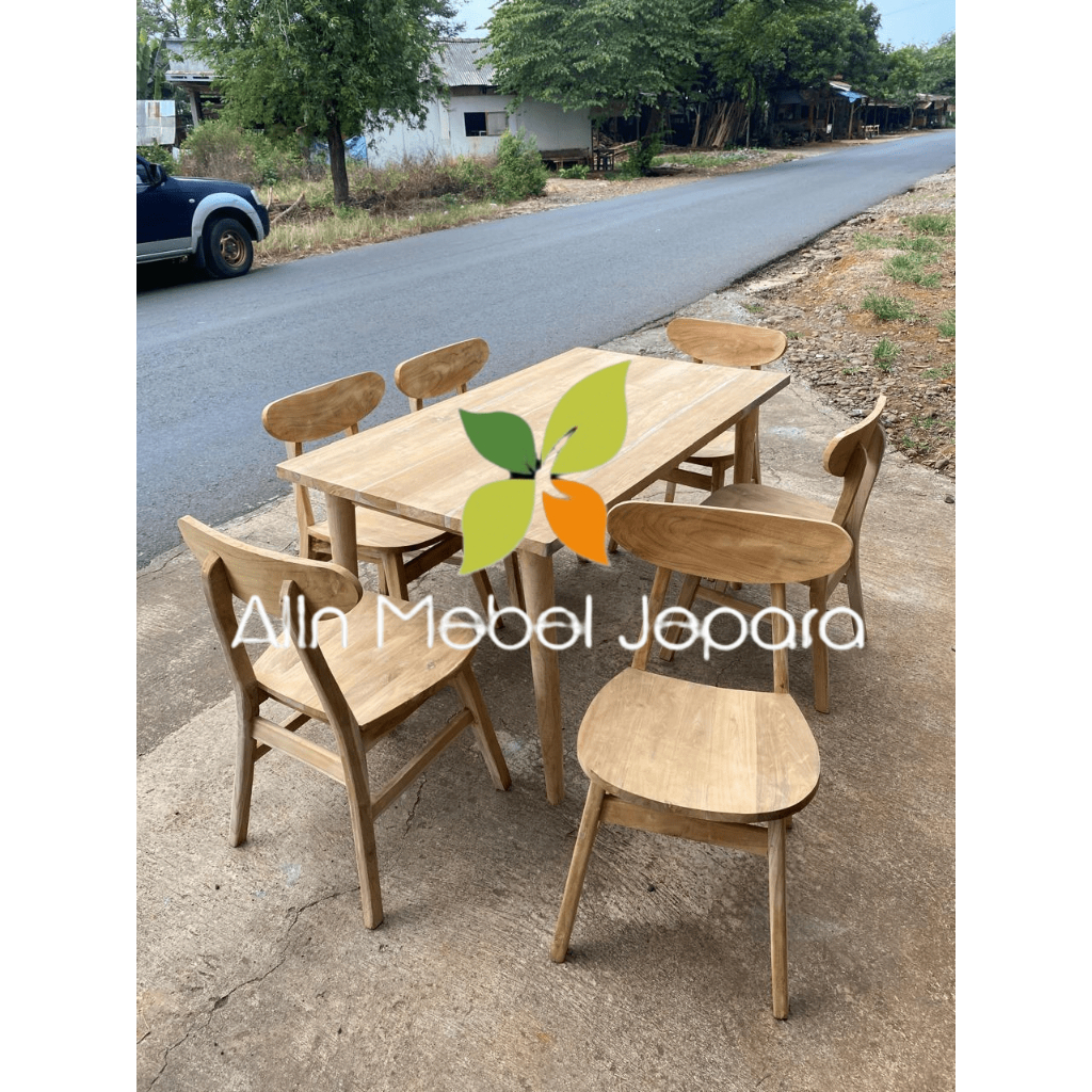 SATU SET MEJA MAKAN, KURSI ROPAN, KURSI CAFE, KURSI RESTORAN