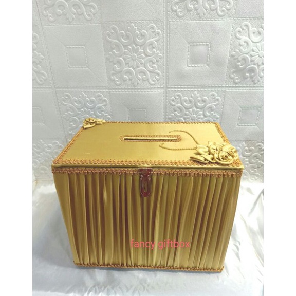 

KODE G67N kotak angpao bahan kayu