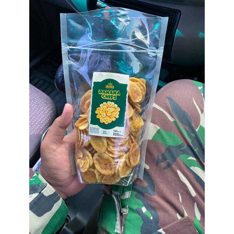 

Den’s banana chips