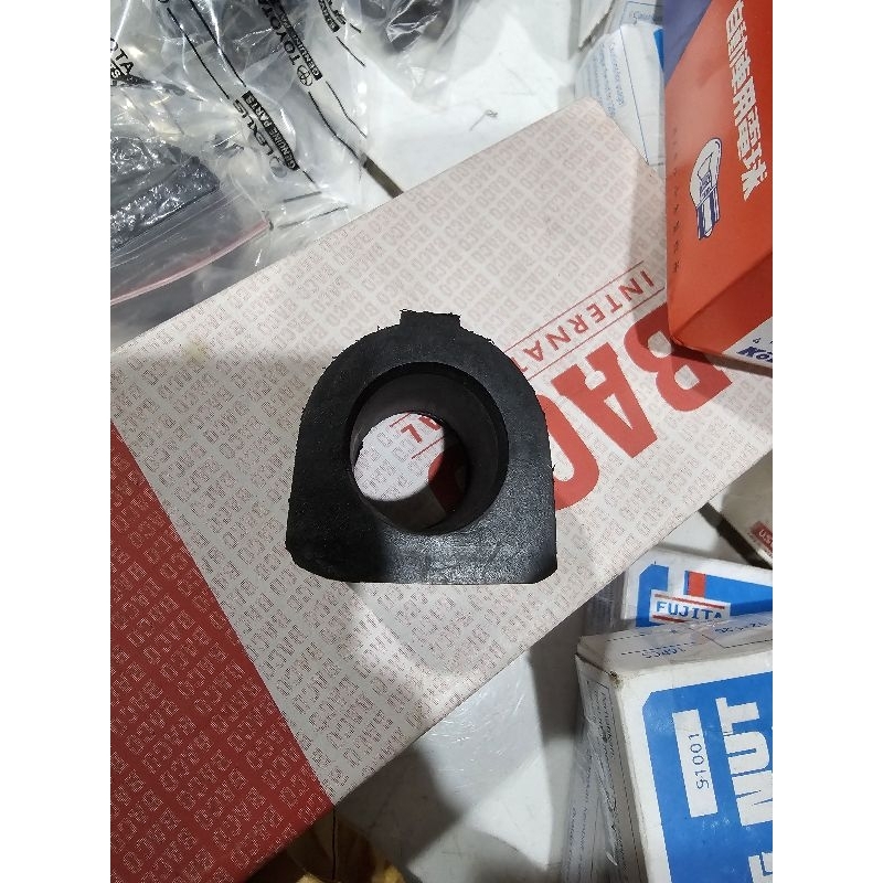 karet stabil roti isuzu dmax 1pc