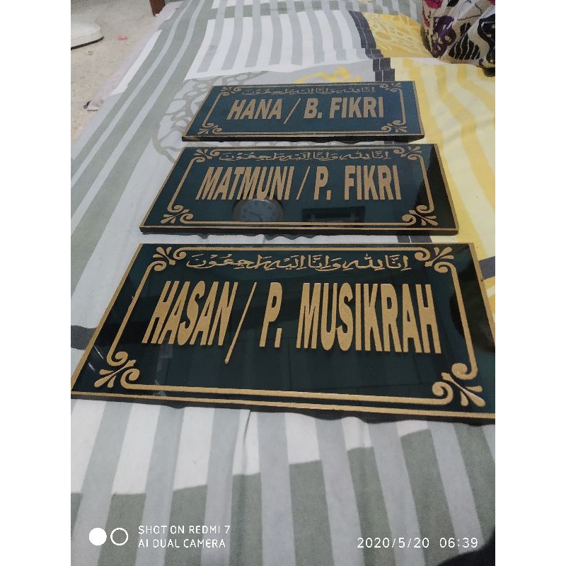 

Papan Nama