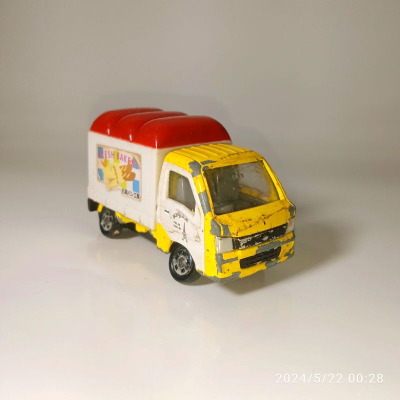 DIECAST TOMICA SUBARU SAMBAR PICKUP
